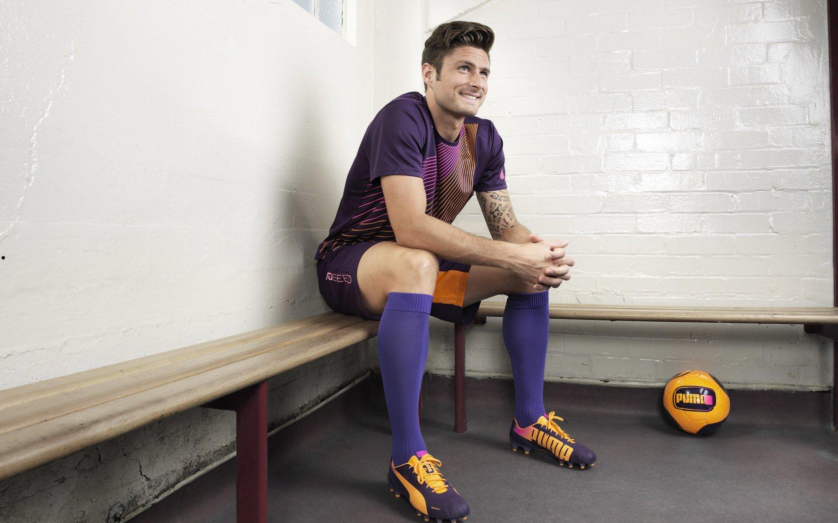 温网巅峰对决，新星崛起与传奇延续的草地盛宴